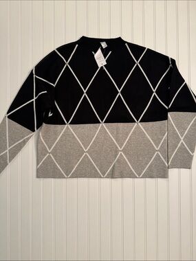 NWT Belldini XL Black Gray Argyle Sweater Rhinestone Crew Neck Lightweight Knit